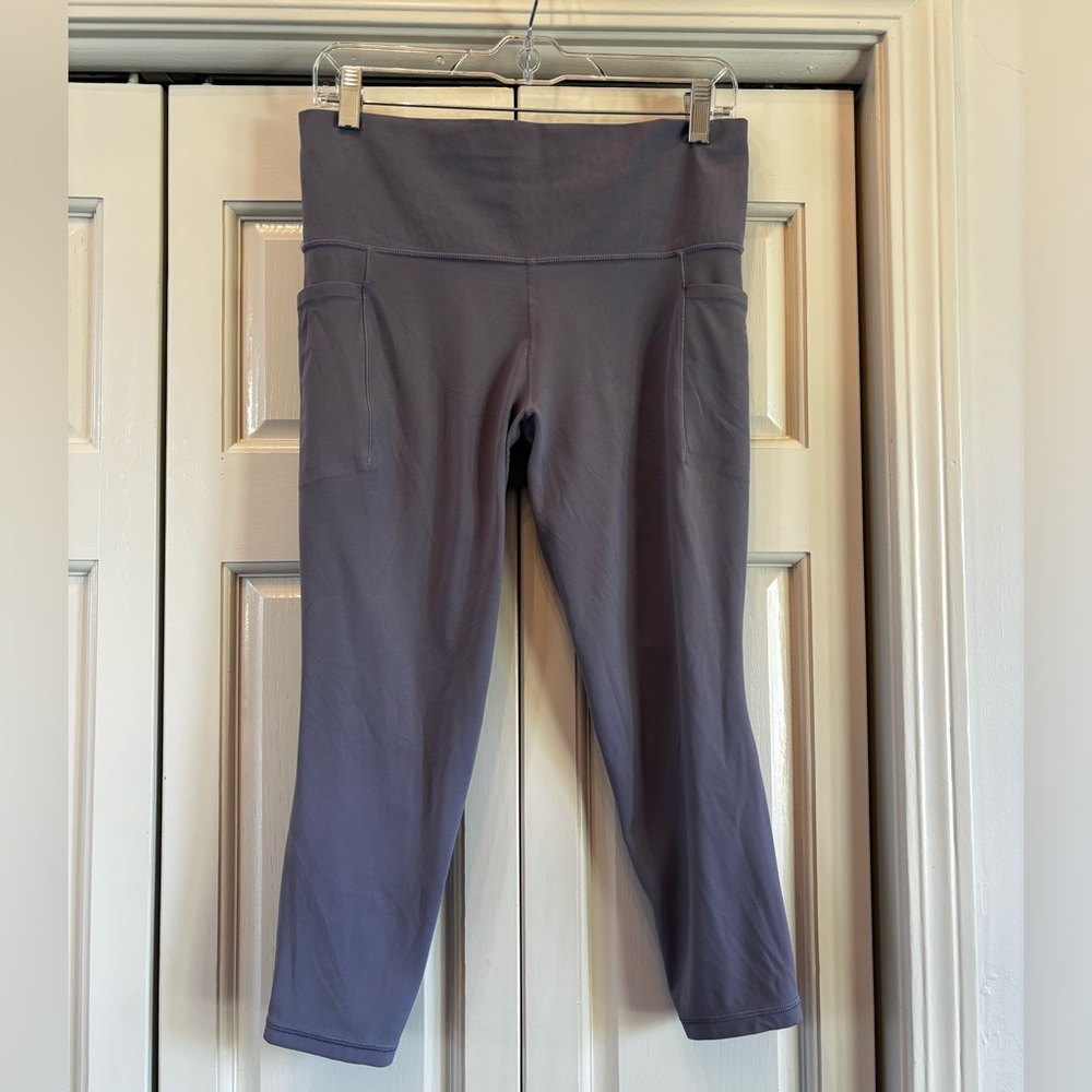 Athleta Salutation Stash Pocket II, wisteria purple 7/8th leggings, LP